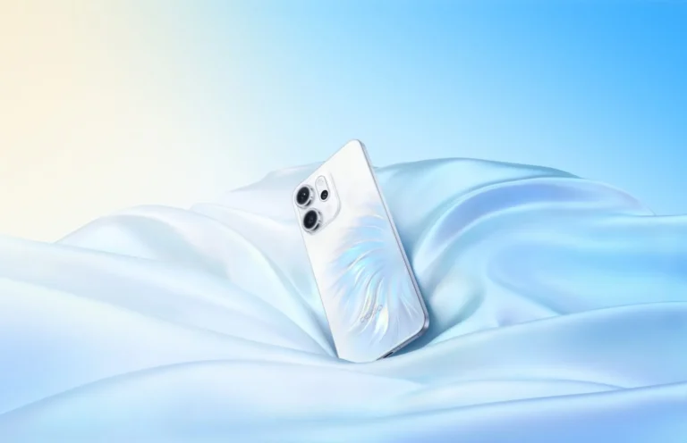 New smartphone series debuts ‘Iridescent Mermaid Design,’ ‘Seamless Glass Build’ 10 IMG 0505