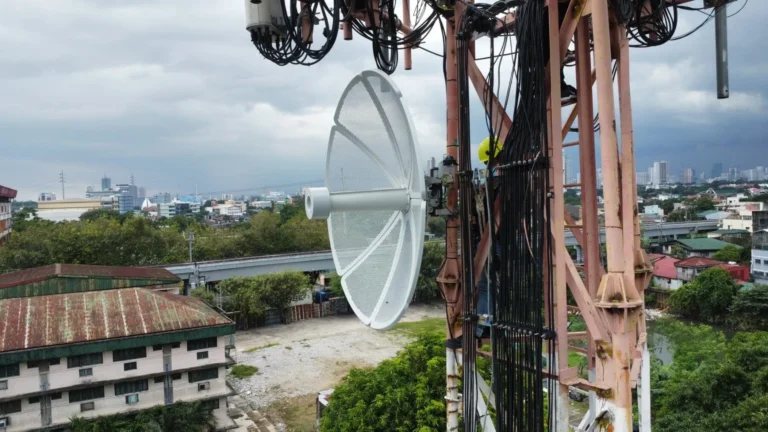 Smart pilots robotic arm tech to deliver stronger, smarter connectivity 12 IMG 1478