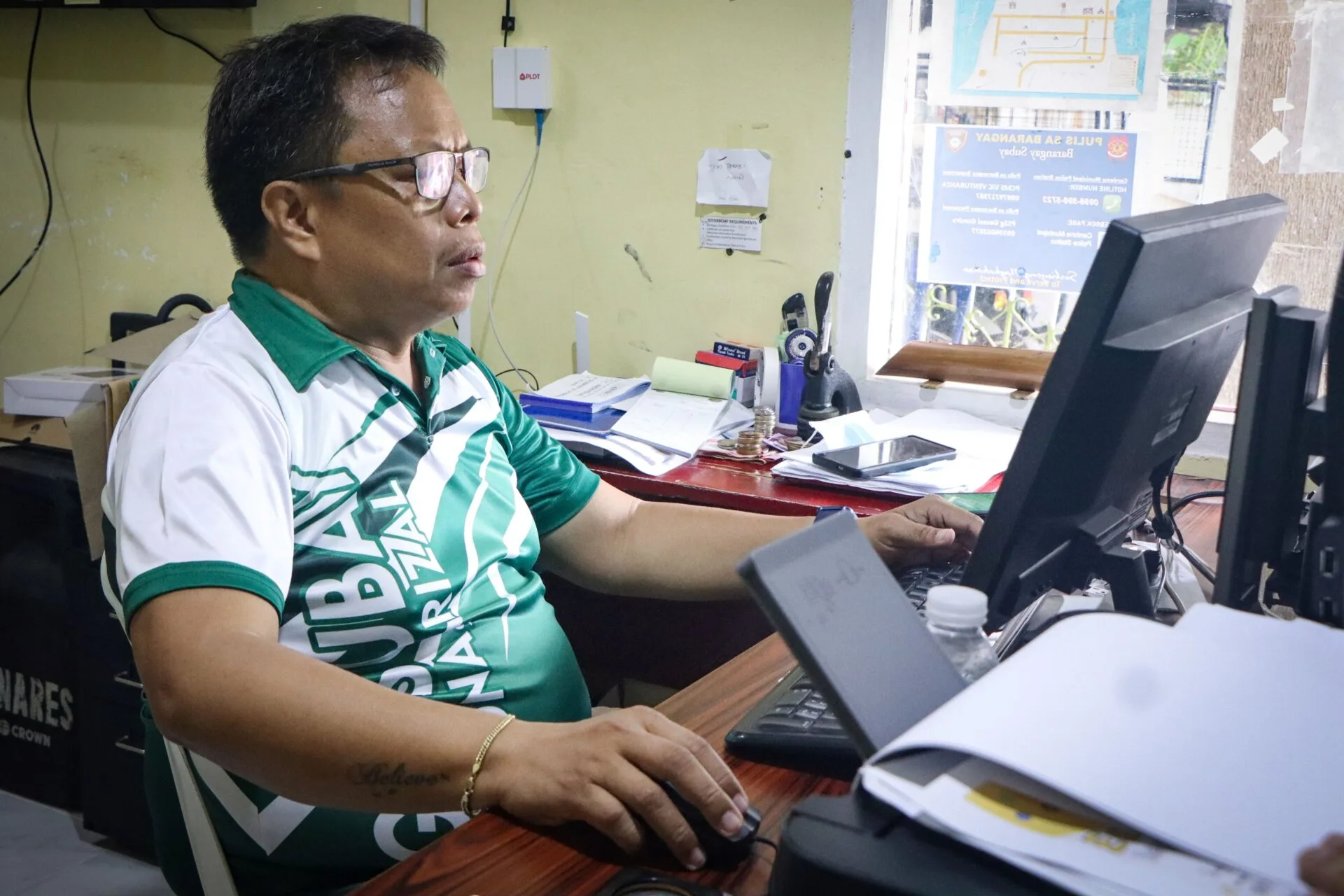 Google, PLDT deploy ‘air laser’ link to connect island barangay in Rizal