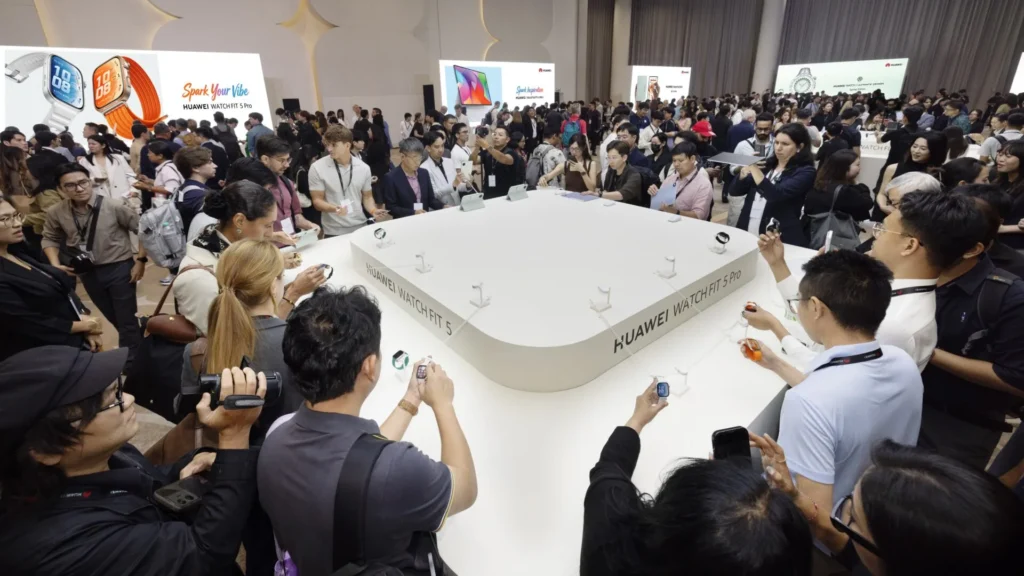HUAWEI WATCH FIT 5 Pro Experiential Area