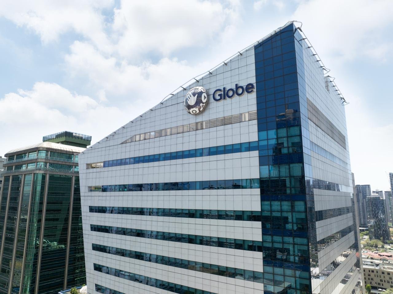 Globe facade 2 2 1