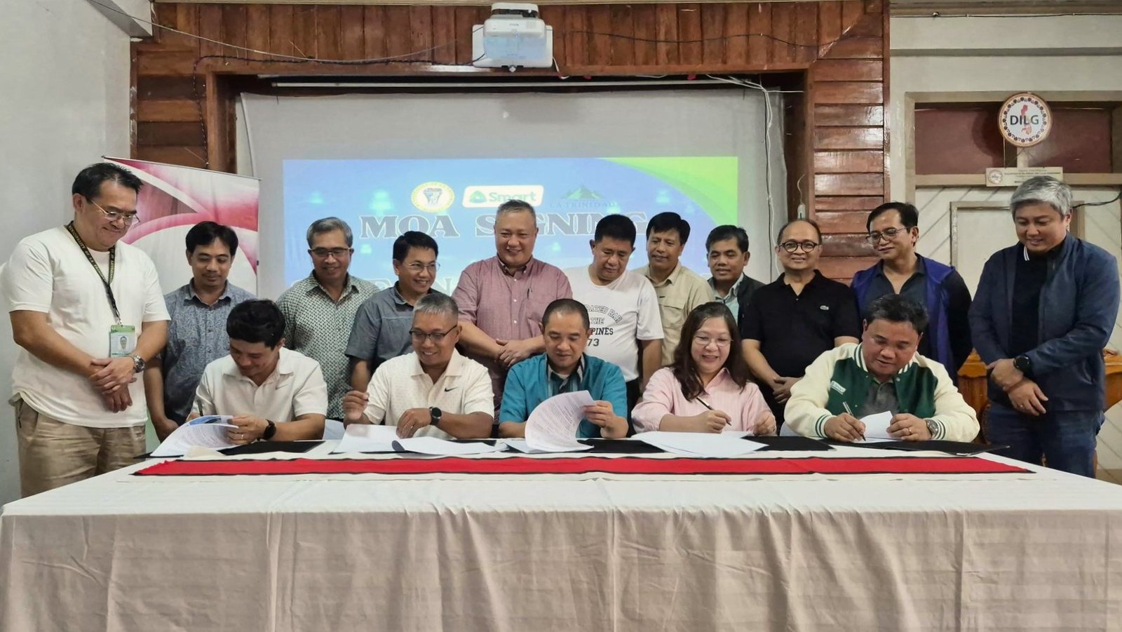 LA TRINIDAD MOA SIGNING 2